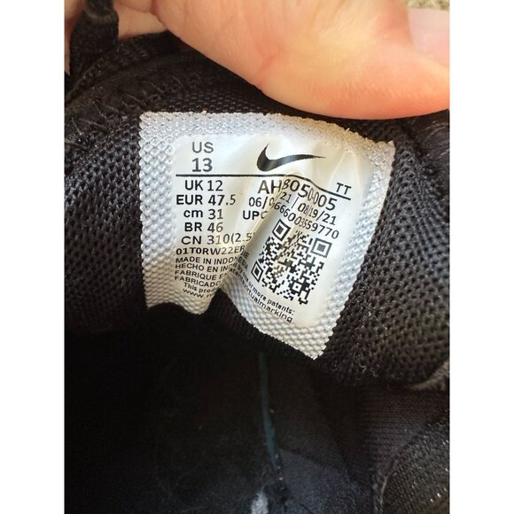 Nike Air Max 720 Mens Sneakers Triple Black 13 Cushioned Lightweight Lace-Up - Picture 4 of 7